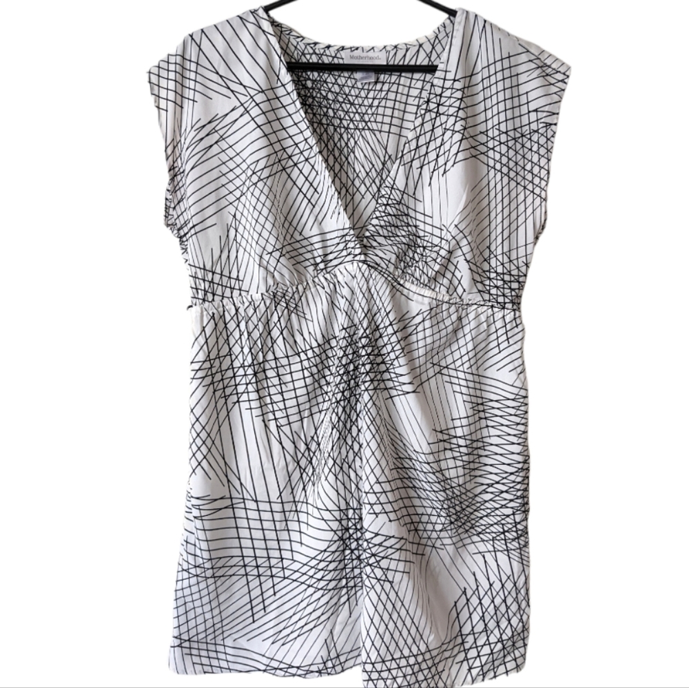 Maternity V Neck Sleeveless Patterned Blouse